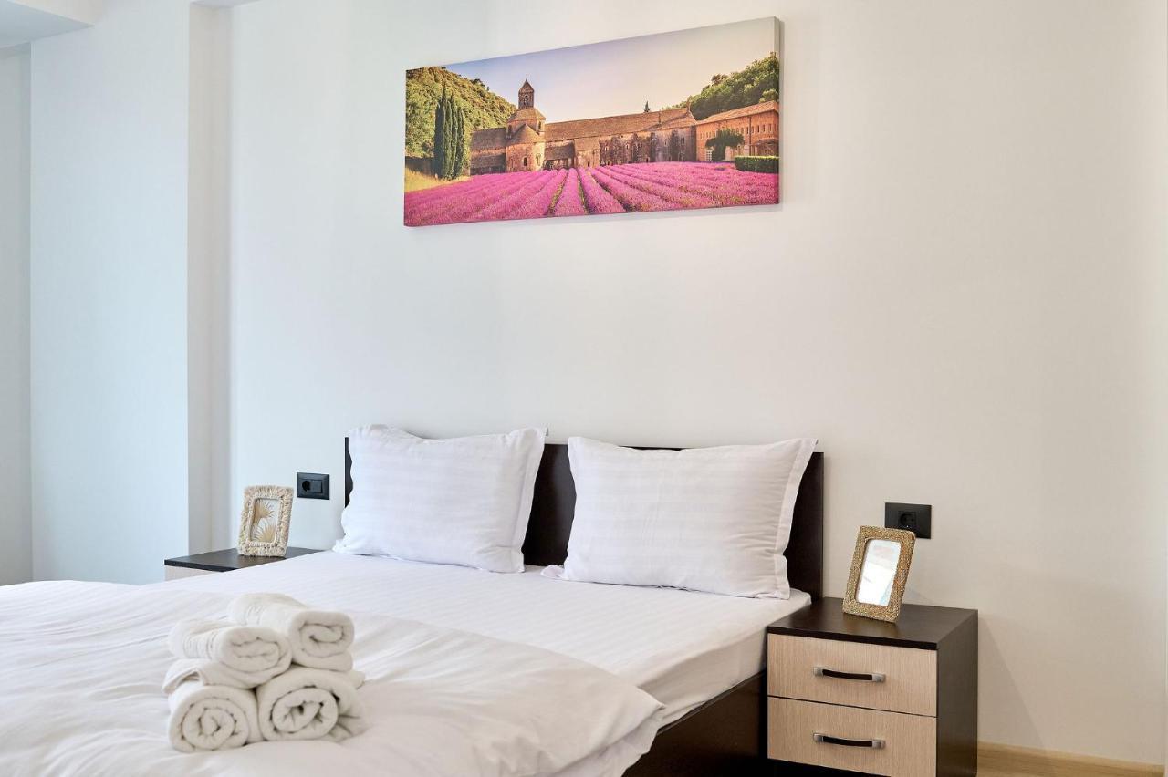 Retro Apartment In Infinity Beach Resort Mamaia Exterior foto